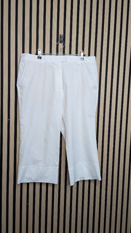 hvítar capri buxur Adidas