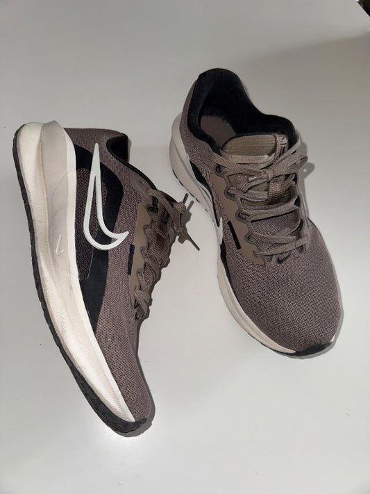 Nike downshifter 11 brúnir