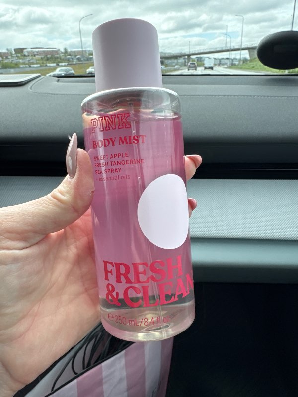 Pink sprey