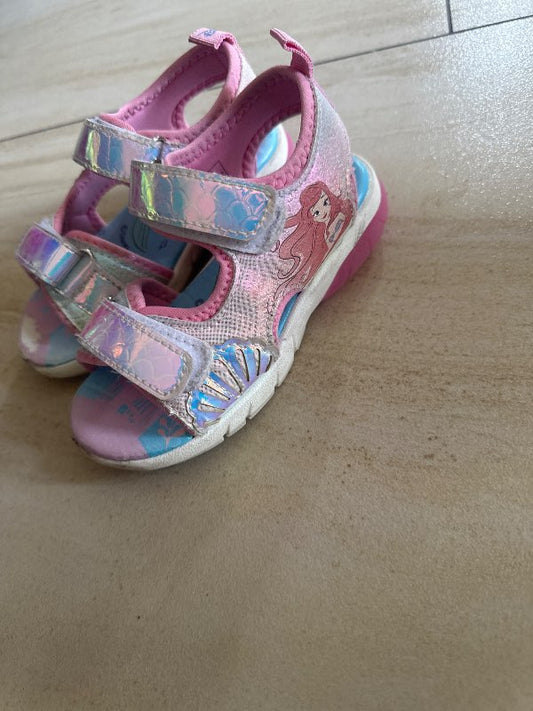 Ariel sandalar m/ljósi