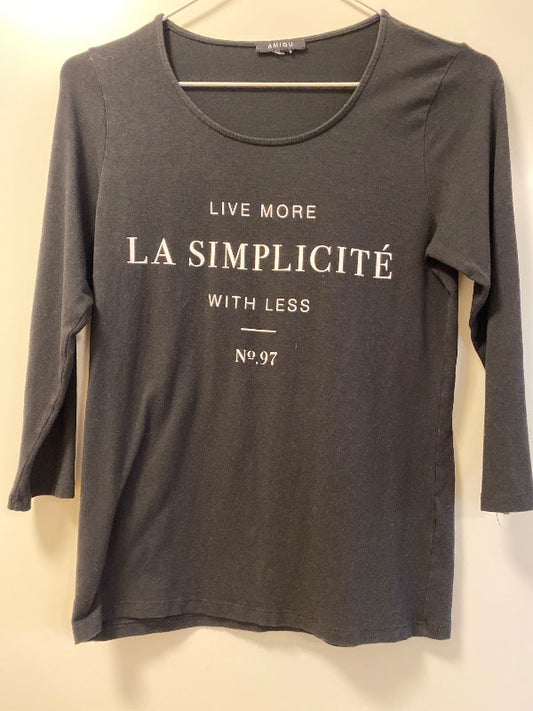 Svartur langerma bolur