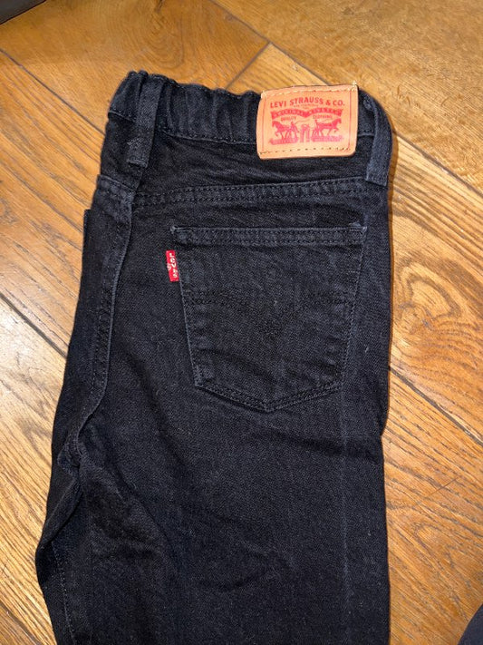 Levis