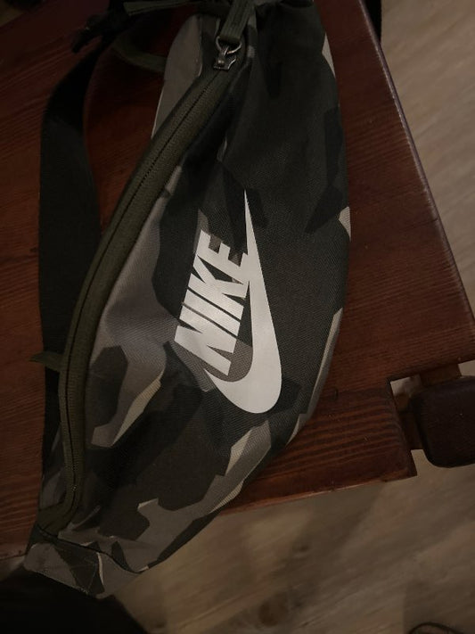 Nike mittis veski