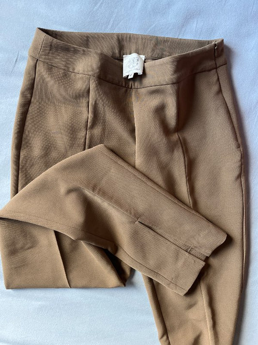 Brúnar second female buxur