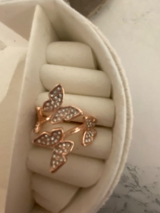 Rose gold hringur