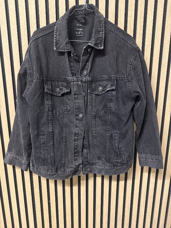 Gallajakki Bershka