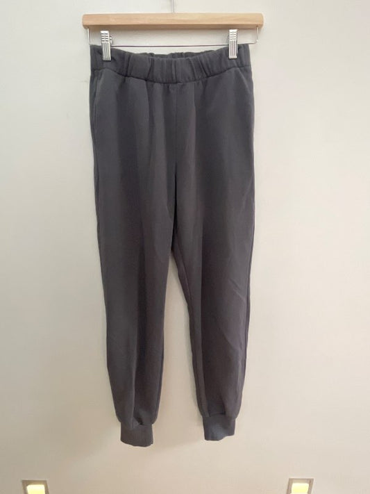 Gráar joggingbuxur S