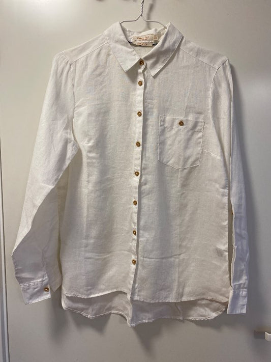 Hvít Linen skyrta