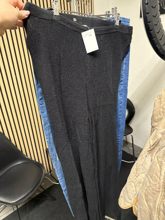 H&M black pants