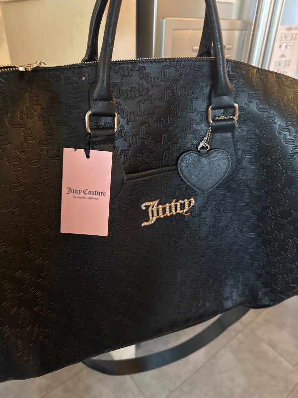 Juicy Couture svört taska