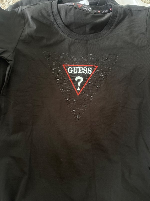 Guess T-shirt