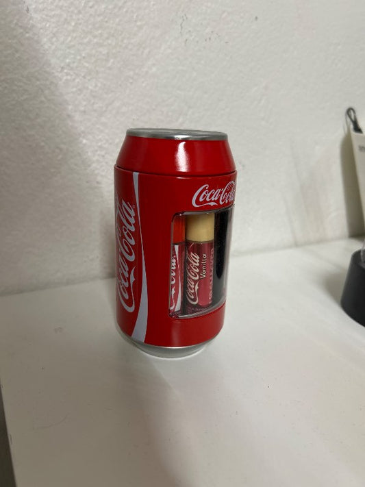 Coke Cola varasalvar/dós