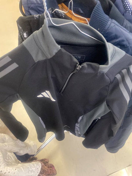 Adidas fòtbolltapeysa