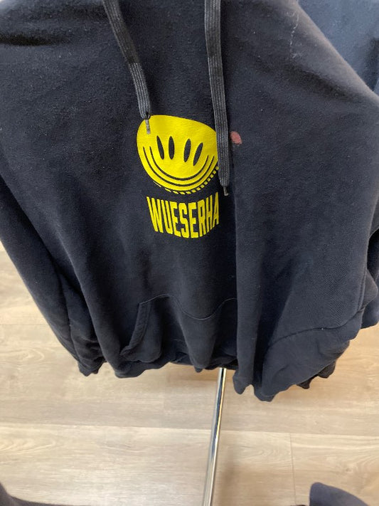 Hettupeysa með gulu