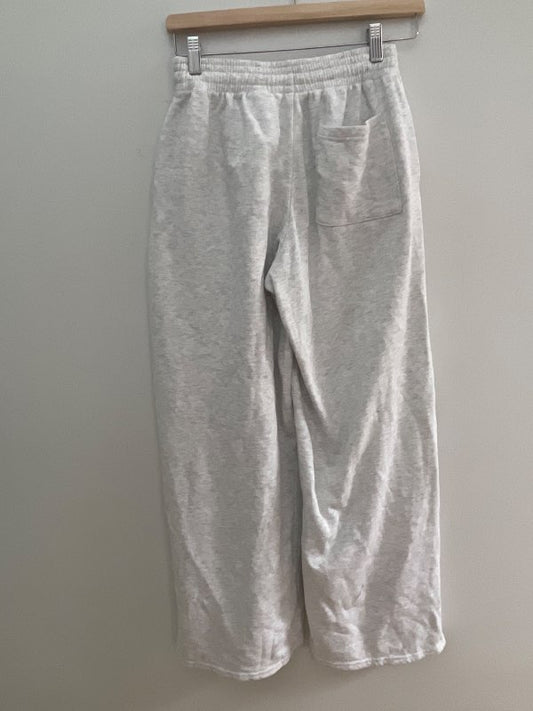 Víðar joggingbuxur með vasa