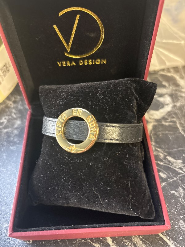vera armband