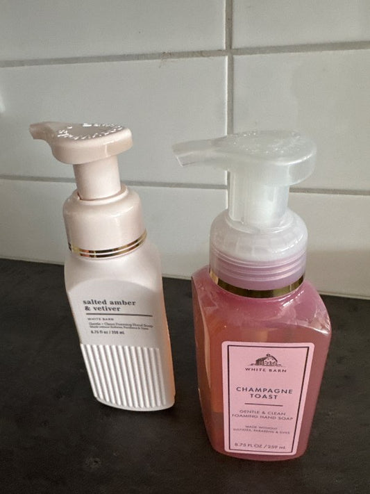 Bath and body handsápa