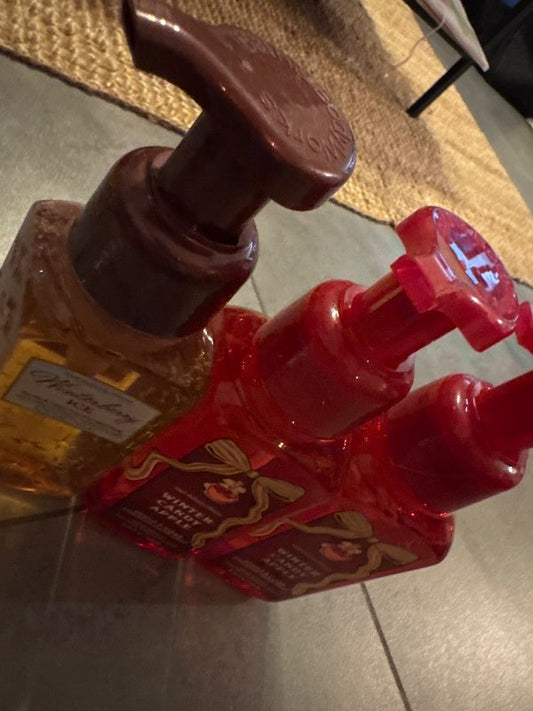Bath and body handsápa