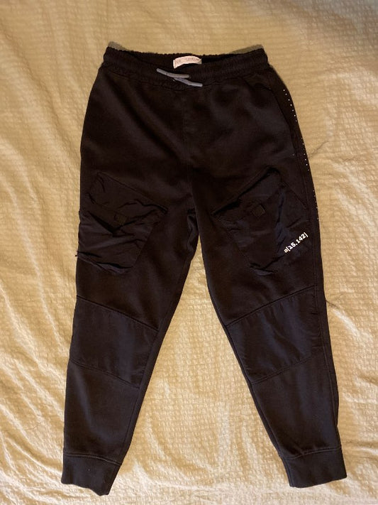 Zara buxur