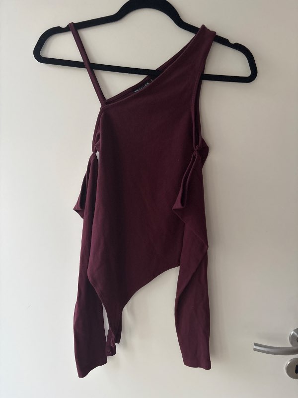 ASOS vínrauður bolur