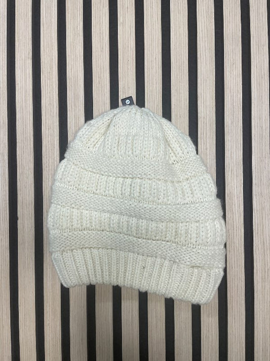 Beanie white