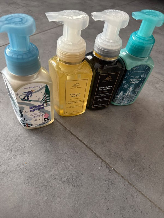 Bath and body handsápa