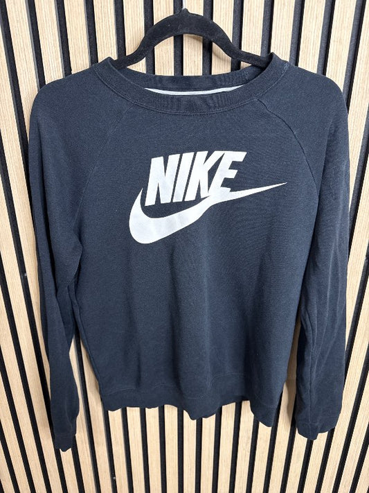 Nike dömupeysa