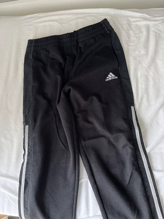 Buxur Adidas svartar