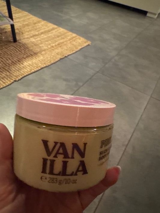 Pink sprey Vanilla scrub