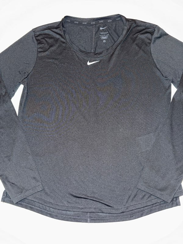 Nike æfingarpeysa svört