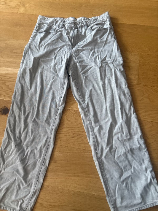 Gráar gallabuxur úr Gina tricot