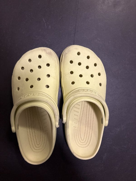 Crocs gulir