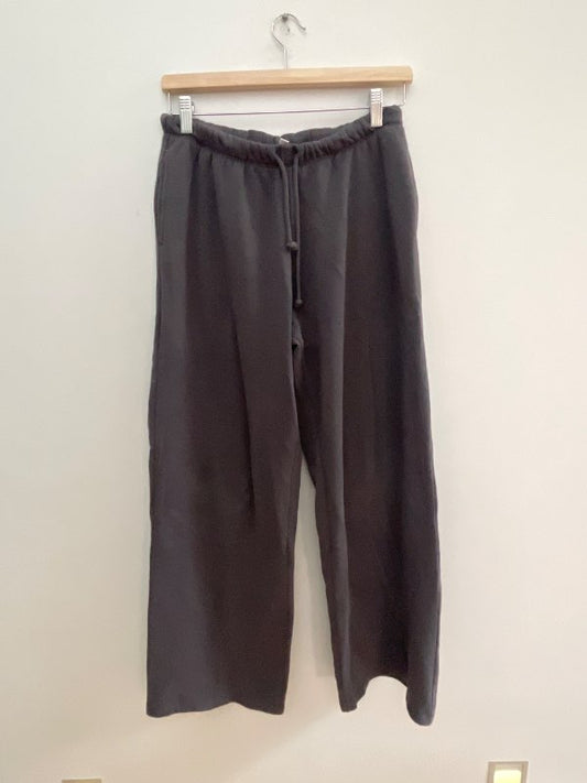 Dökkráar víðar jogging buxur