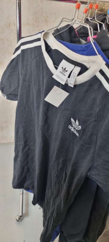 Adidas bolur